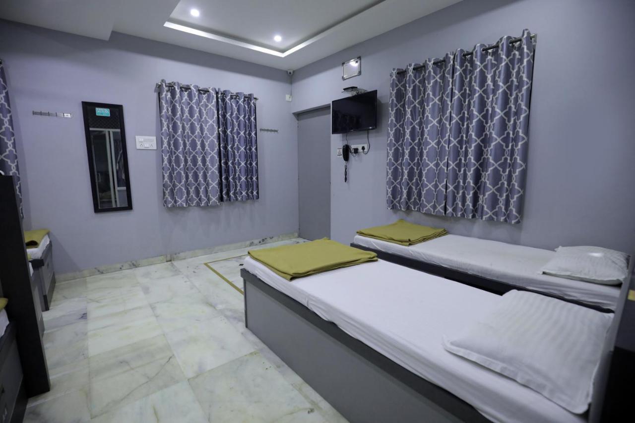 Royal Guest House Bhuj Exterior photo