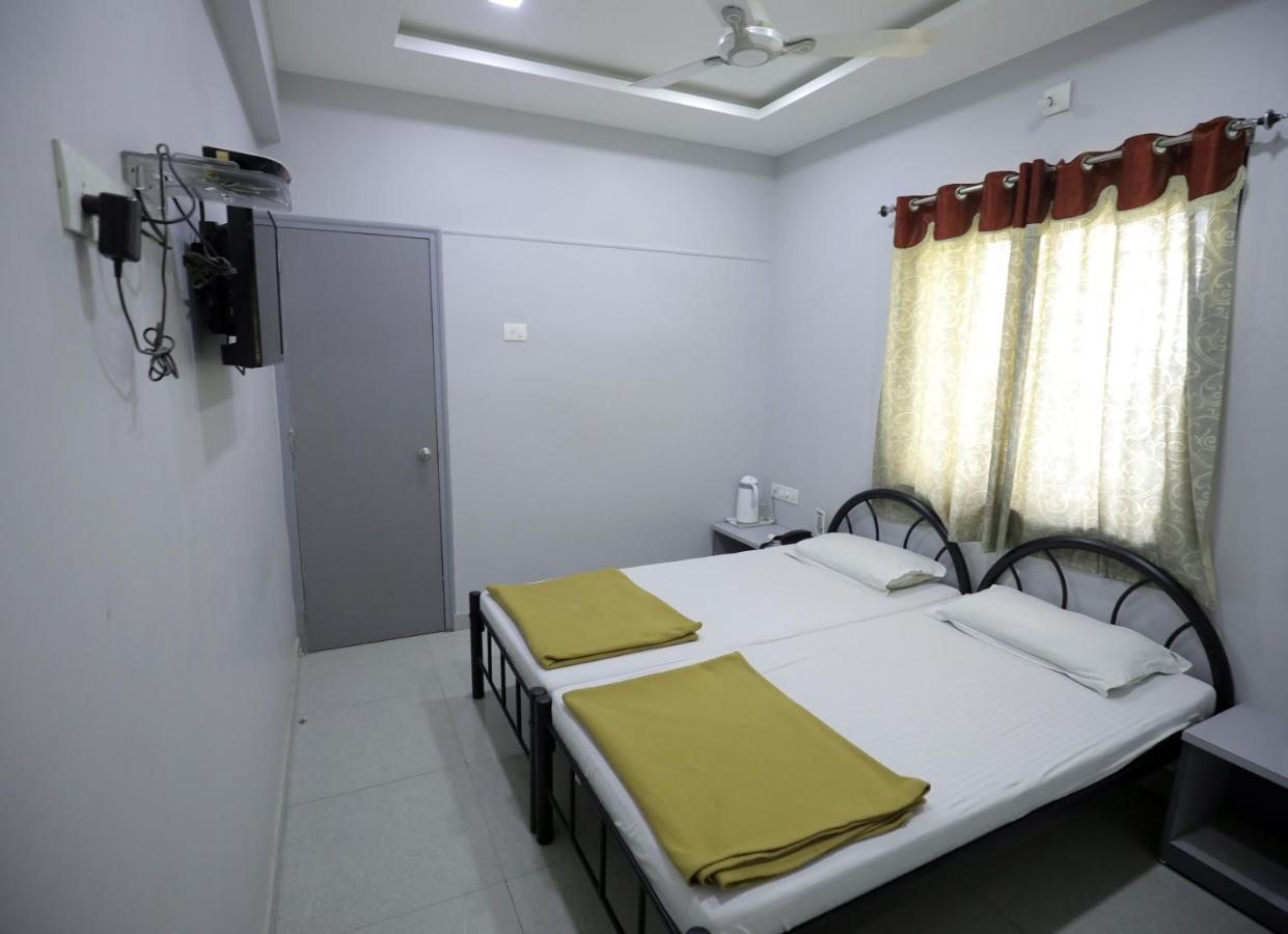Royal Guest House Bhuj Exterior photo