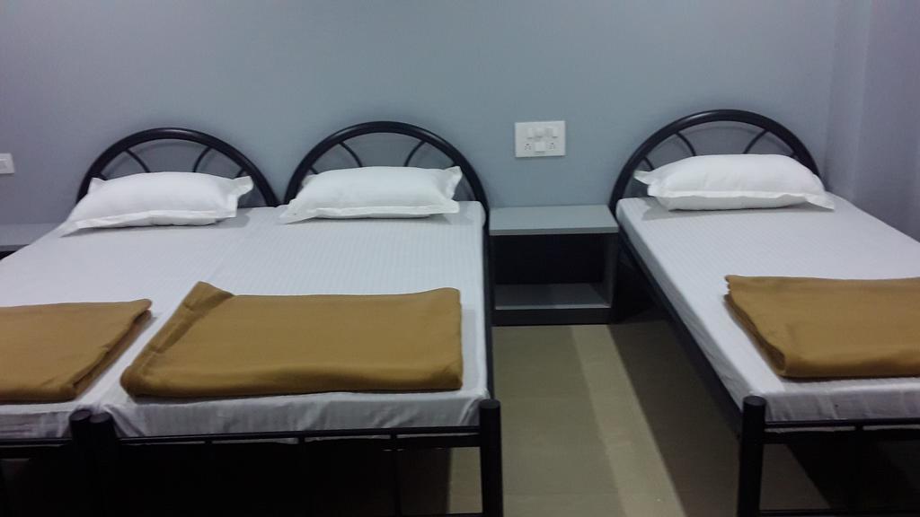 Royal Guest House Bhuj Exterior photo